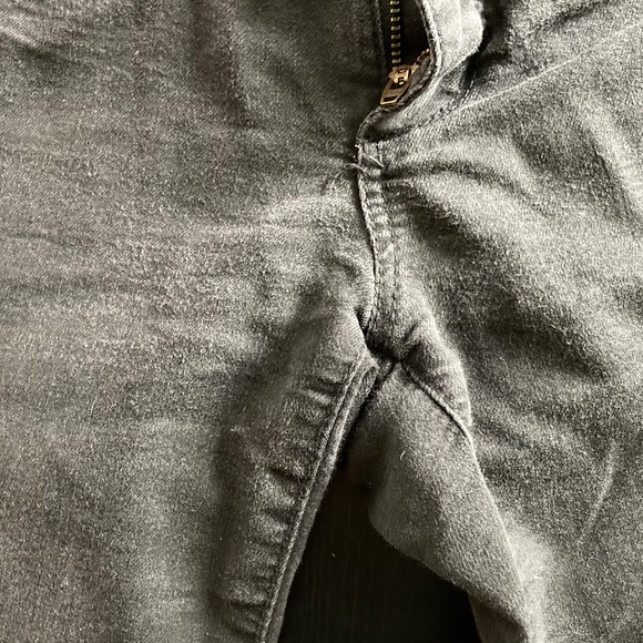 Slightly faded black jeggings - Picture 6 of 7